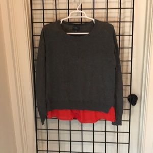Cute light weight sweater. Size Medium.